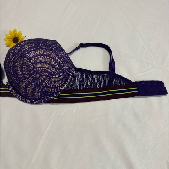 Victoria's Secret Purple Lace Push-Up Bra with Striped Band - Picture 5 of 11